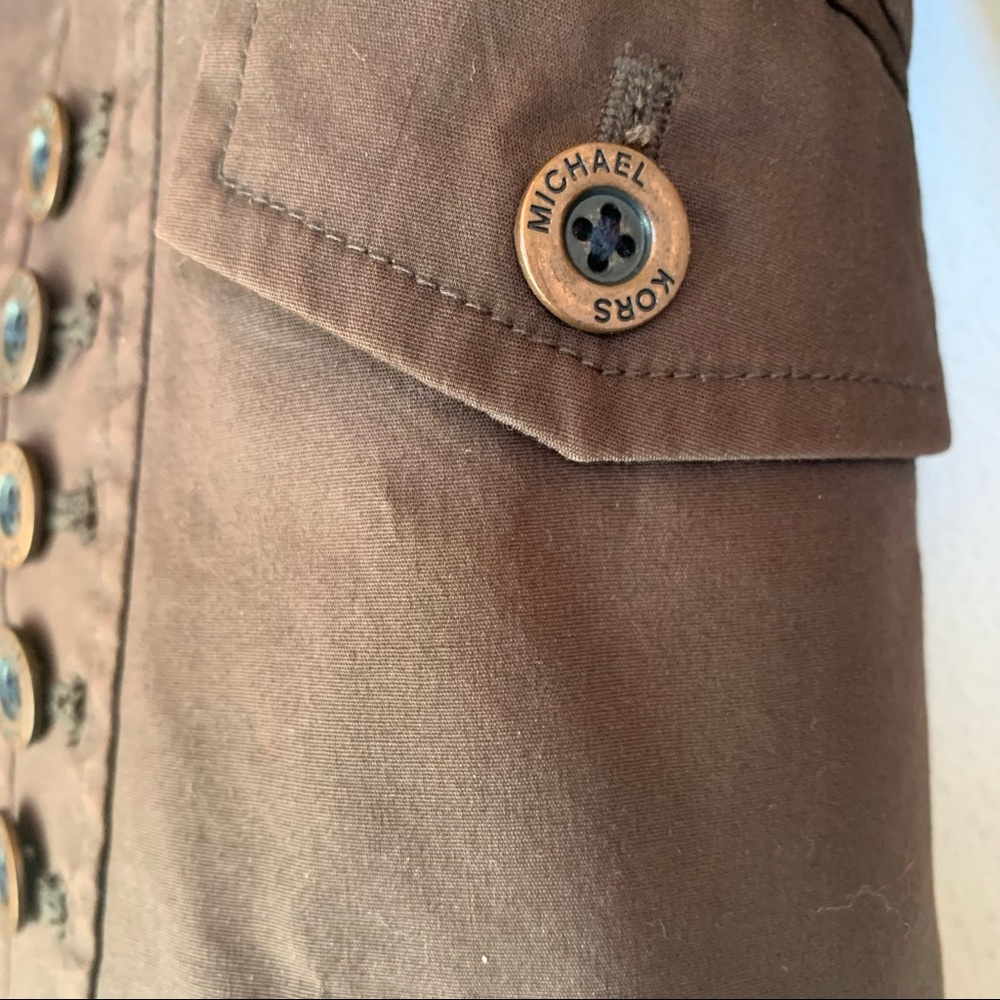 Vintage Michael Kors Brown Blazer with 3/4 sleeves & unique button detail Size 6 - Picture 9 of 11